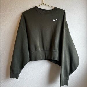 Nike sweatshirt